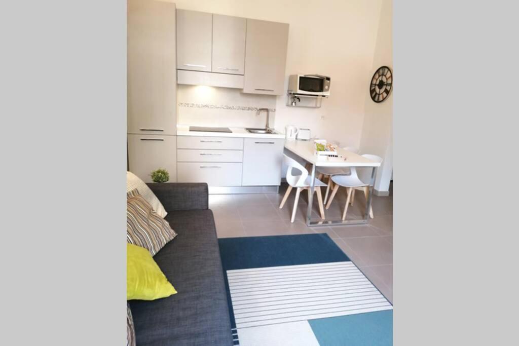 Charming & Spacious Florentine Home Just Two Mins From Tram Stop 佛罗伦萨 外观 照片